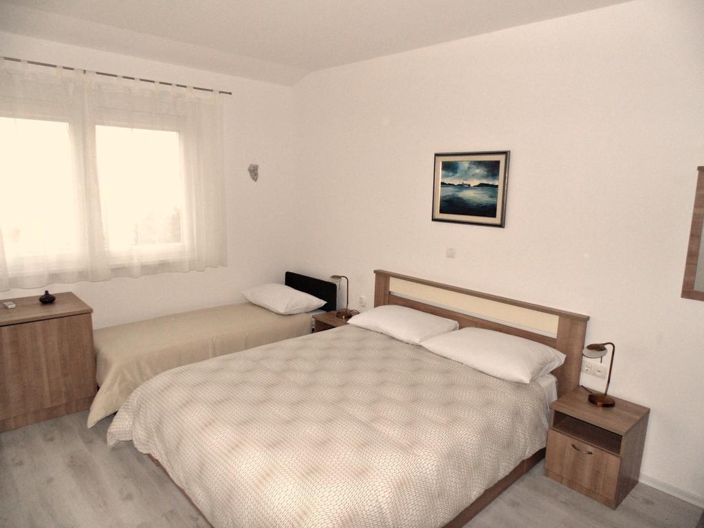 House Natali 70M From The Beach - Free Ev Top Up Rtina Extérieur photo