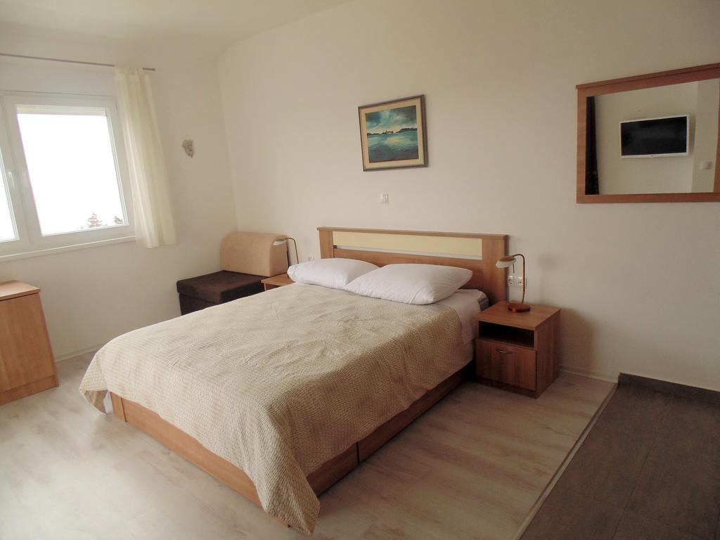 House Natali 70M From The Beach - Free Ev Top Up Rtina Extérieur photo