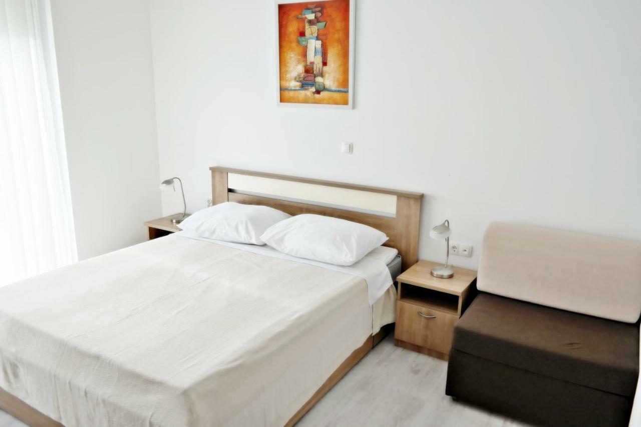 House Natali 70M From The Beach - Free Ev Top Up Rtina Extérieur photo
