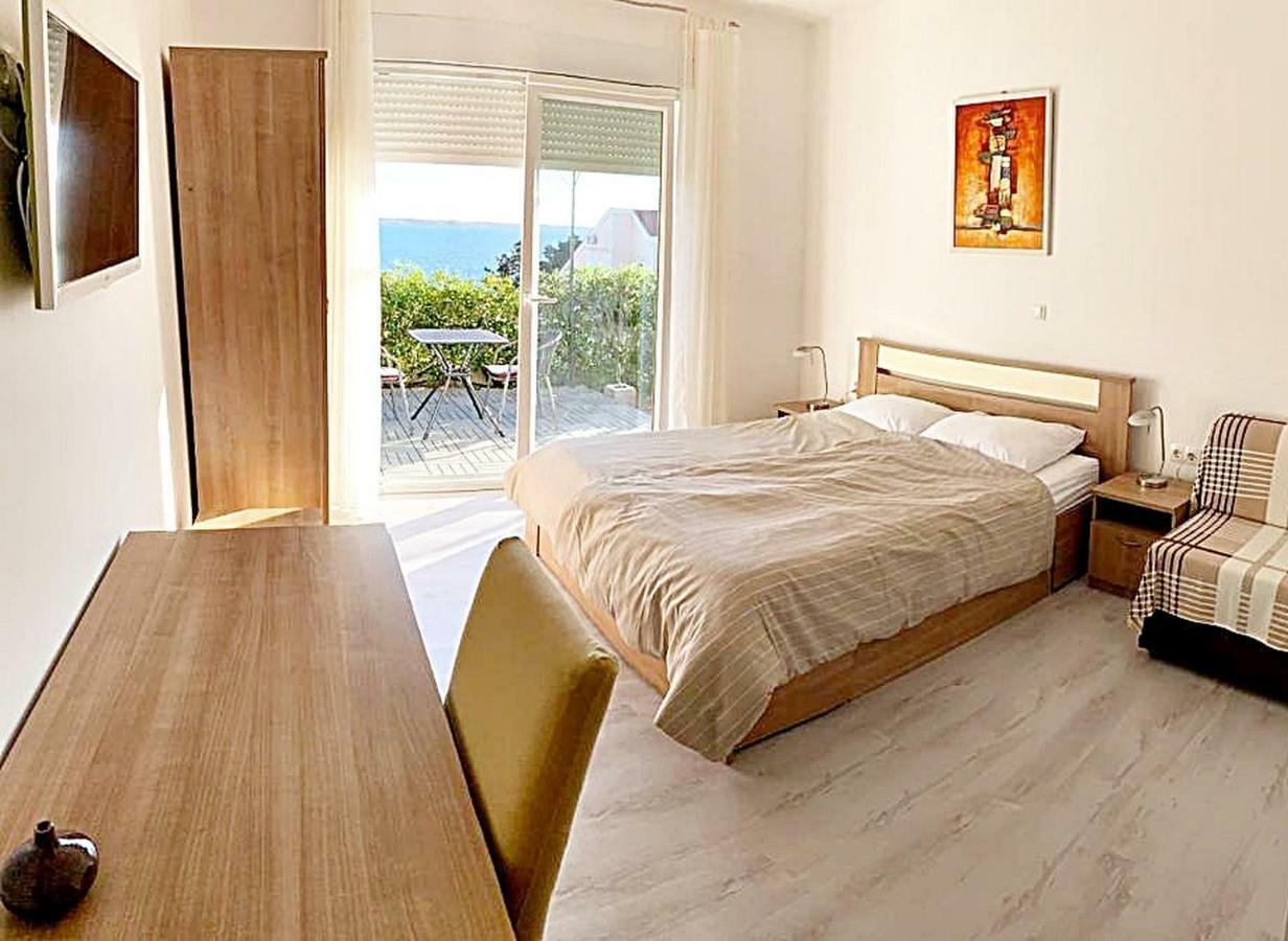 House Natali 70M From The Beach - Free Ev Top Up Rtina Extérieur photo