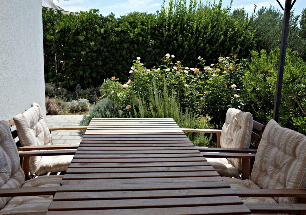 House Natali 70M From The Beach - Free Ev Top Up Rtina Extérieur photo